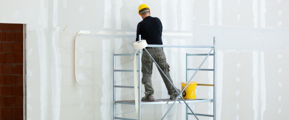 Top Tips for Locating a Reliable Plasterer Near You
