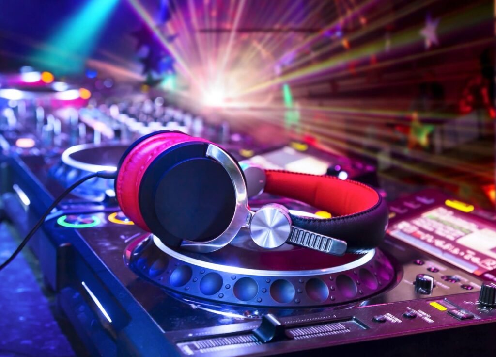 Essential Skills to Look for in a Virtual Event DJ